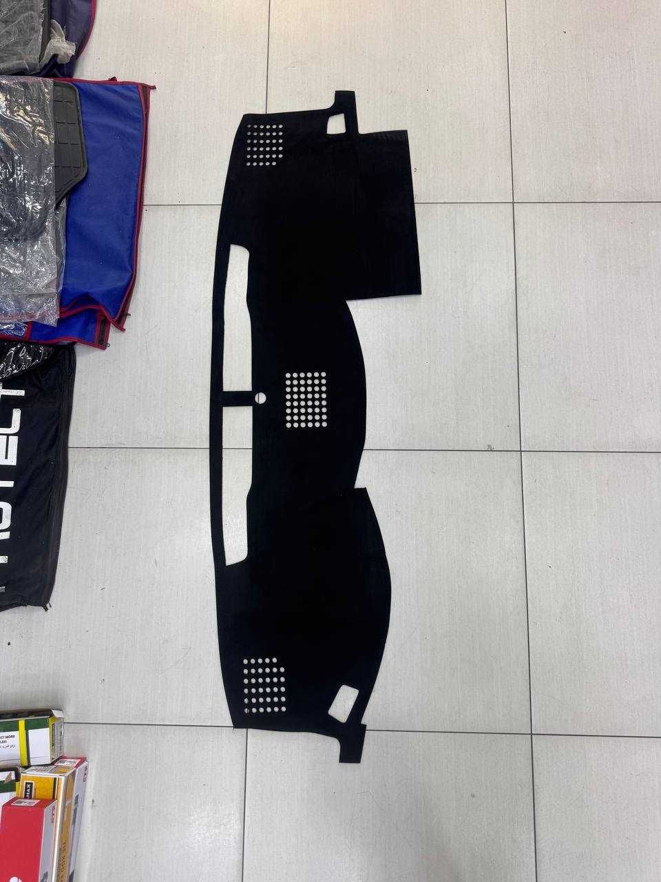 Tapreda Chexol | Toyota | alcantara tarpedka