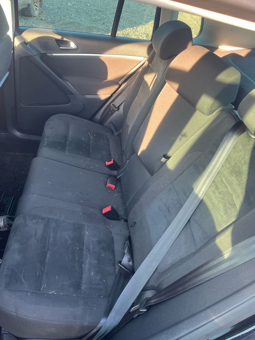 Dezmembrez tiguan