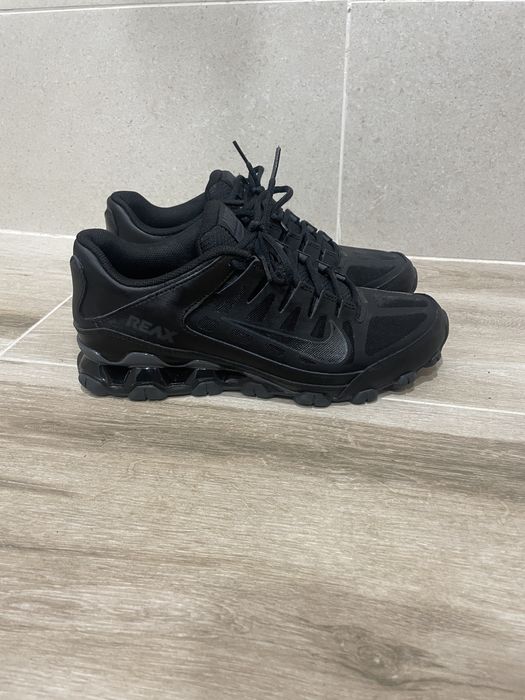 NIKE Обувки REAX 8 TR MESH 42,5