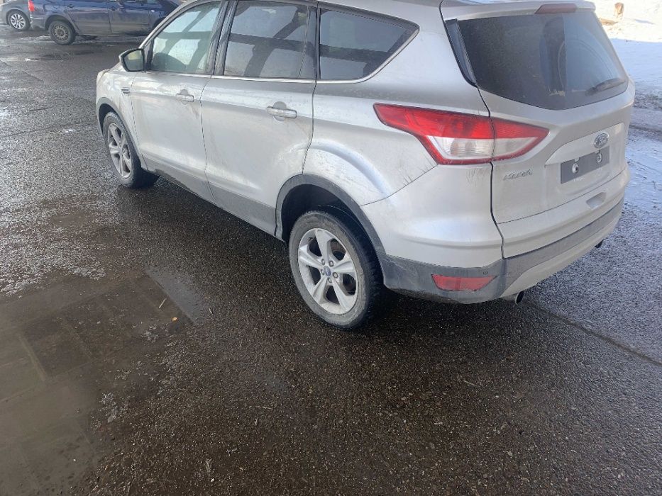 aripa stanga spate si piese ford kuga 2013-2019 din dezmembrari