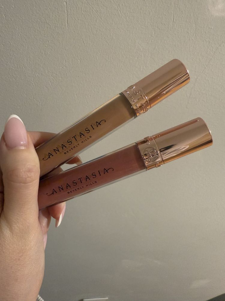 Anastasia Beverly Hills Гланц за устни