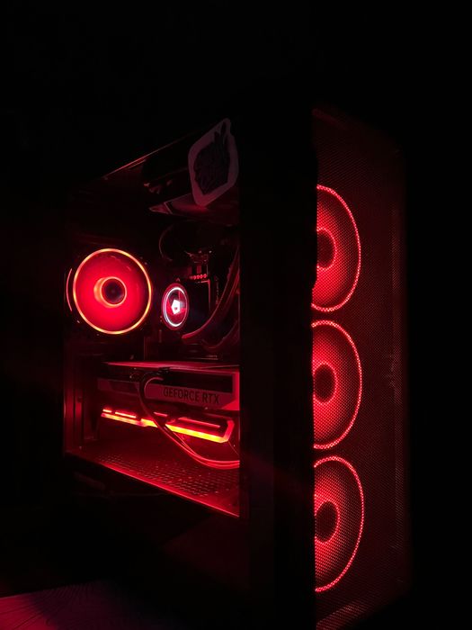 PC de Gaming+ Monitor si PERIFERICE CADOU!! negociabil