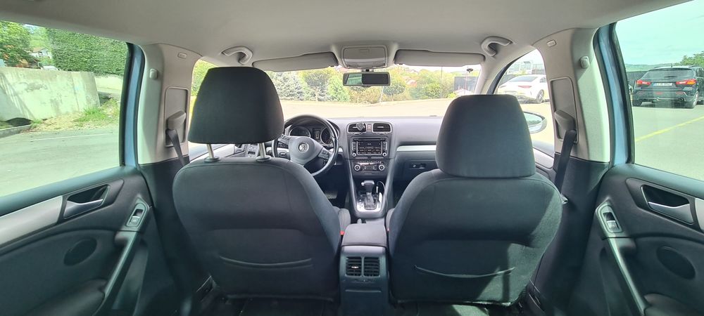 VW Golf 6 1.4 TSI Automat
-comentezi volane și padele
-Sen