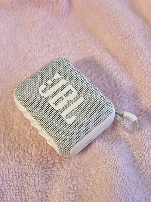 Портативная колонка JBL GO4
