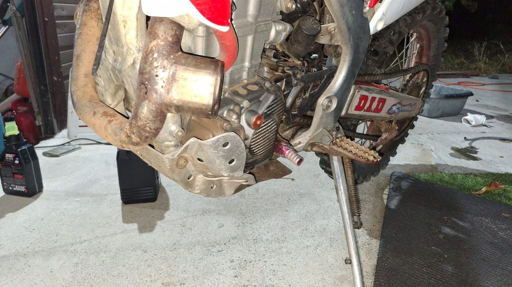 Vând Honda CRF 450 R Înmatriculata in Ro.