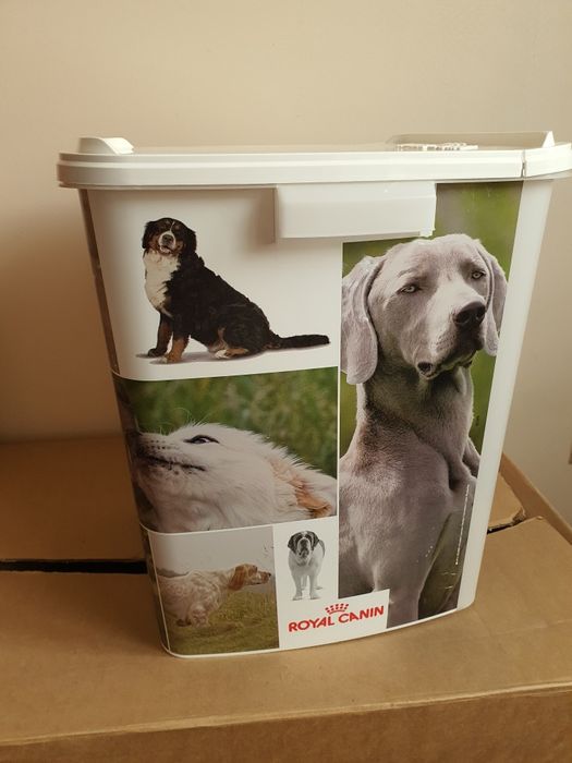 Контейнер для корма