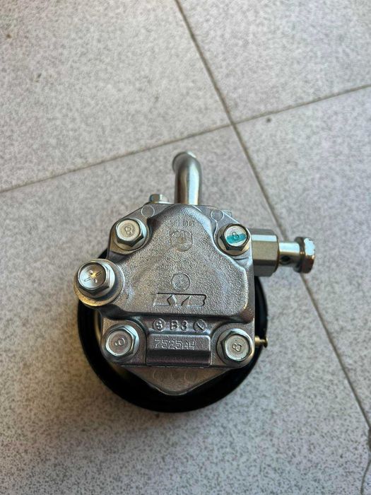 Хидравлична помпа MITSUBISHI L200 2015/-2019