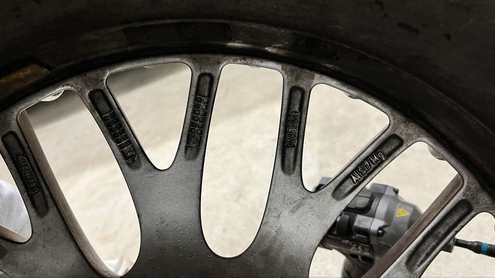 BBS Speedline 19x9 et41 с гуми Kumho 235/35/19