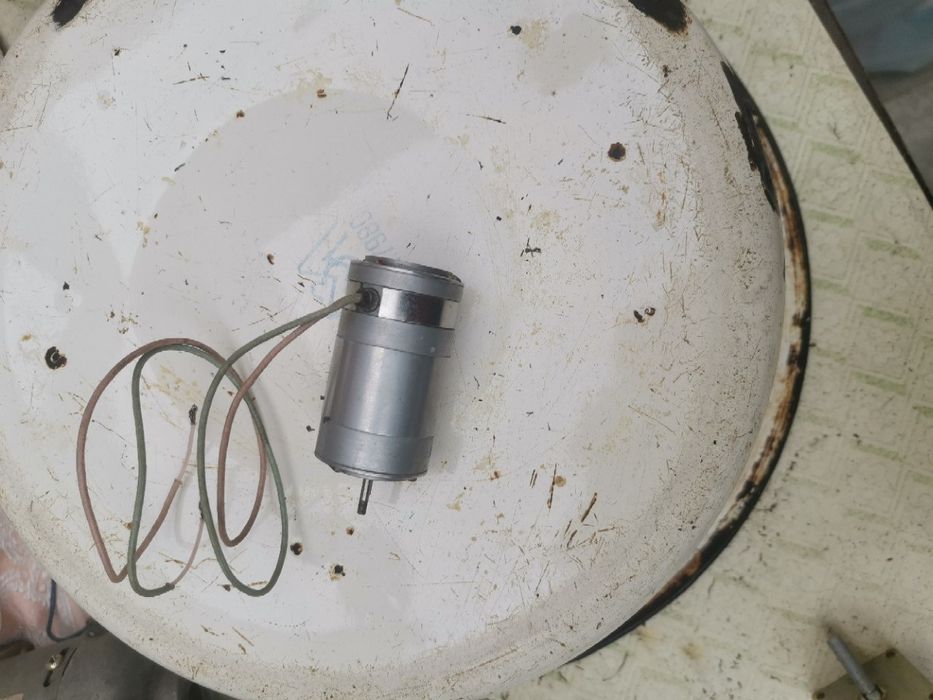 продам электродвигатели