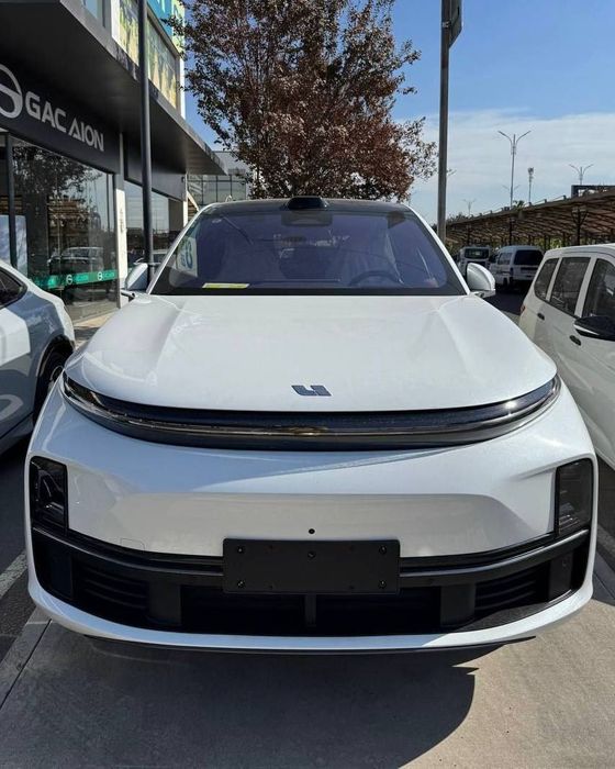 Lixiang 7 ultra polniy broni qilingan