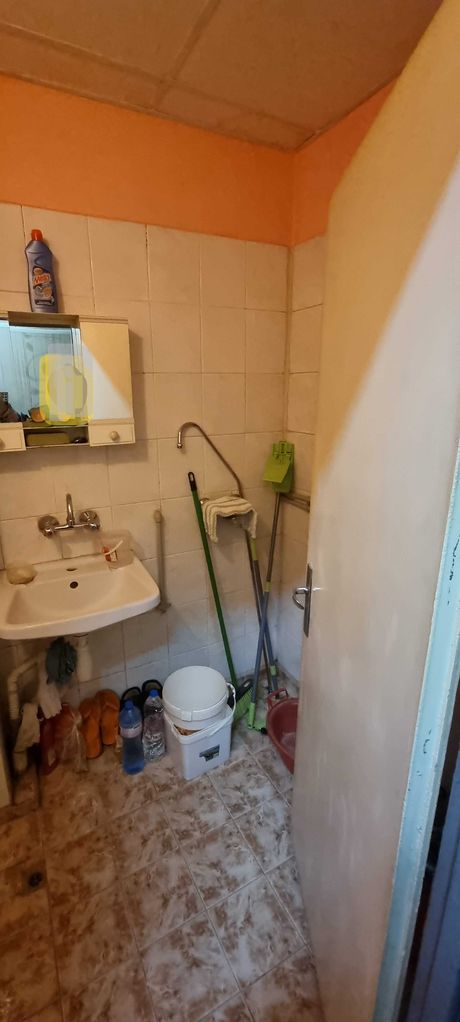 Продава се Двустаен апартамент в Разград, Орел - 60 кв.м за 1020 €/кв.м - Снимка #8