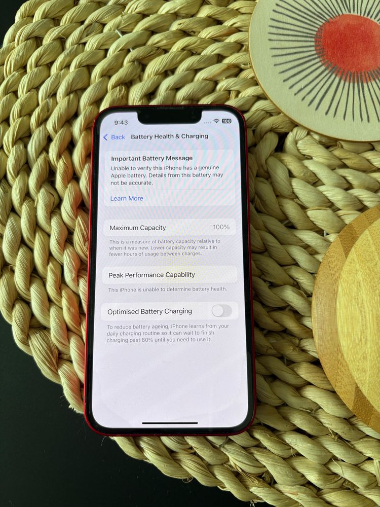 Червен Iphone 13 mini