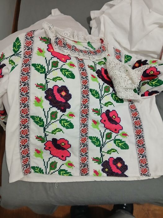 Costum popular vechi