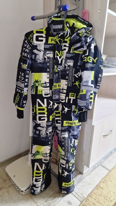 Продам зимний комбенизон на мальчика