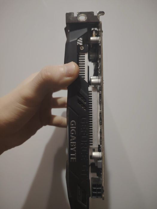 Прлдам видио картур gtx 1650