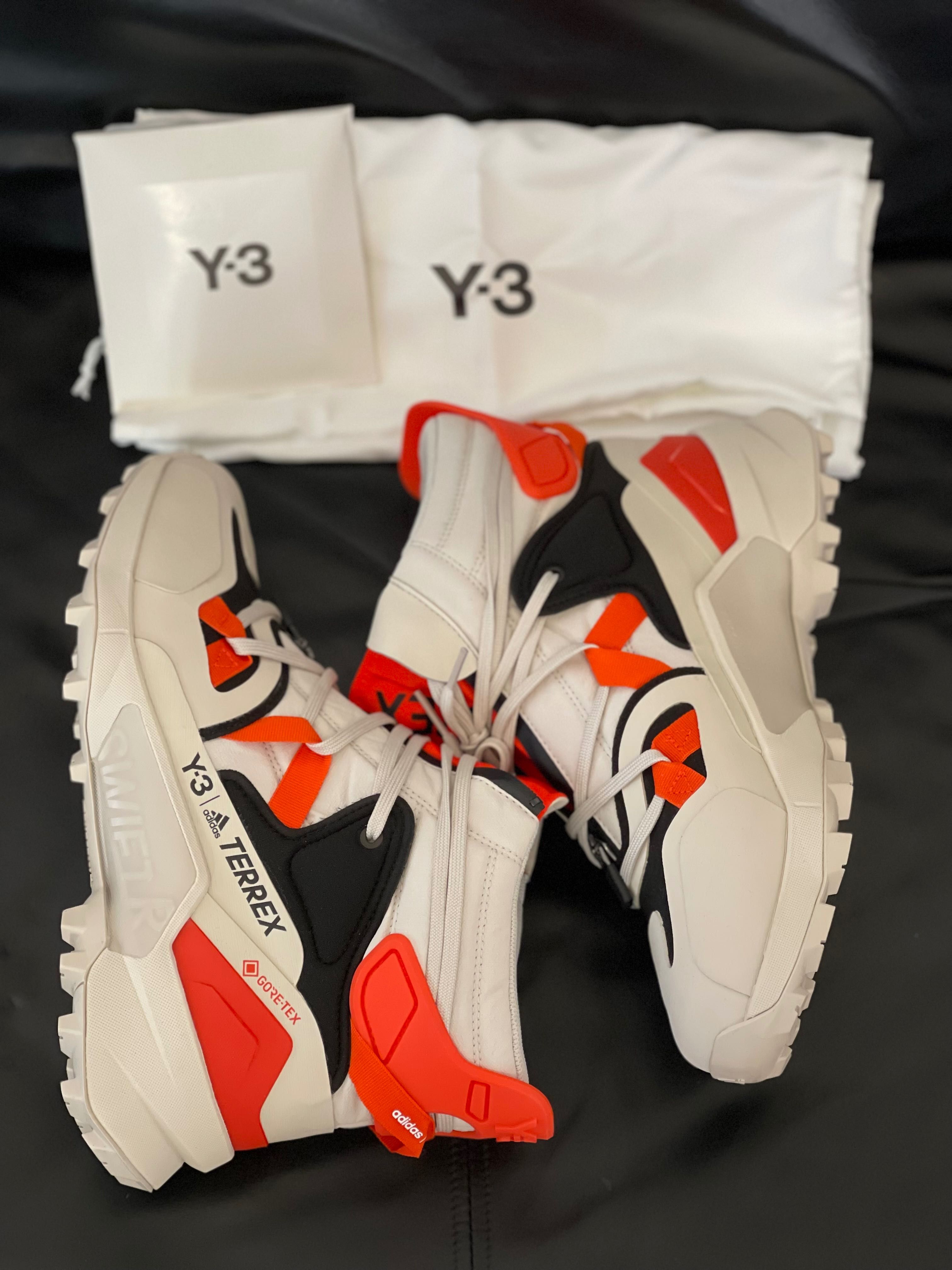 Y-3 TERREX “Swift R” (Gore-Tex + Continental) Off-White/Black/Orange