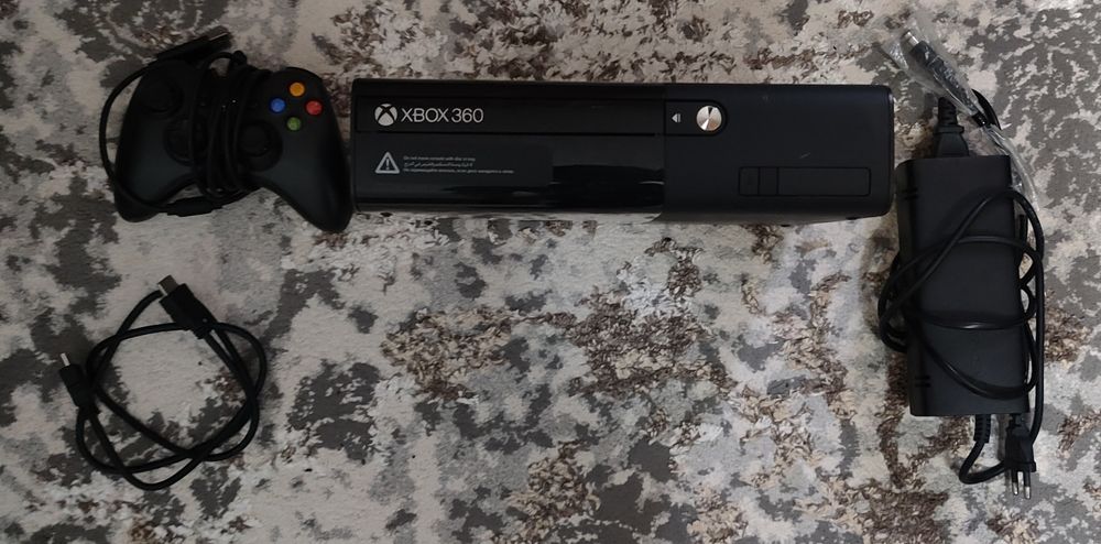 Продаётся Xbox 360