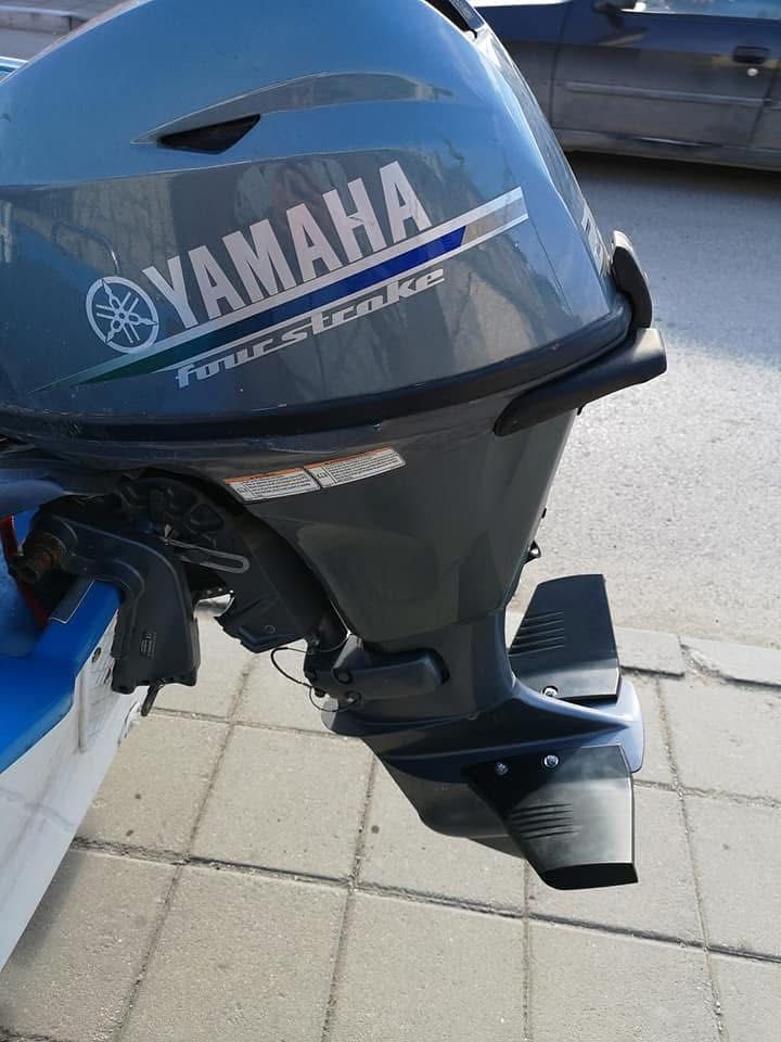 Продавам лодка напълно оборудвана