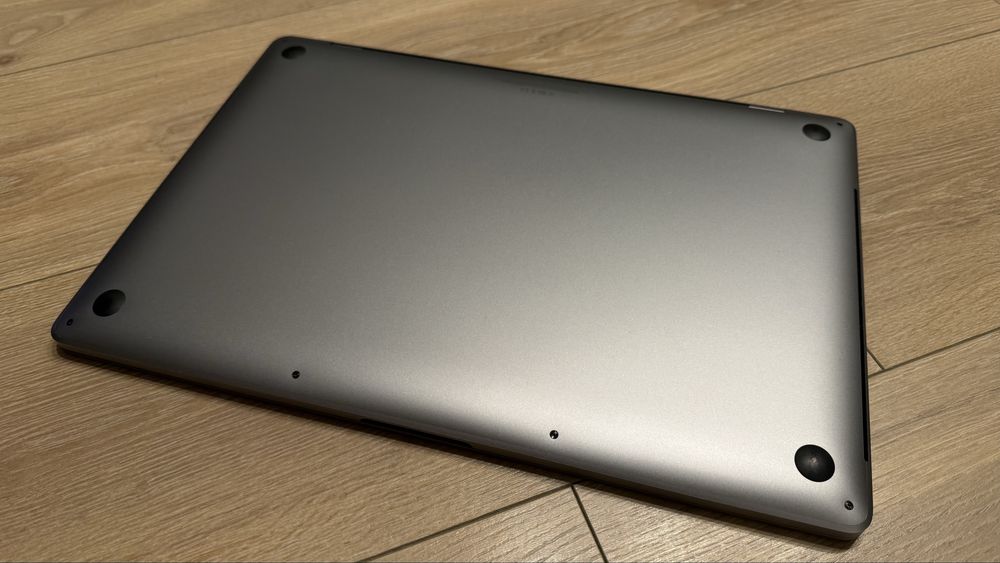 Macbook Pro 16" i9, 16Gb Ram, 1Tb SSD