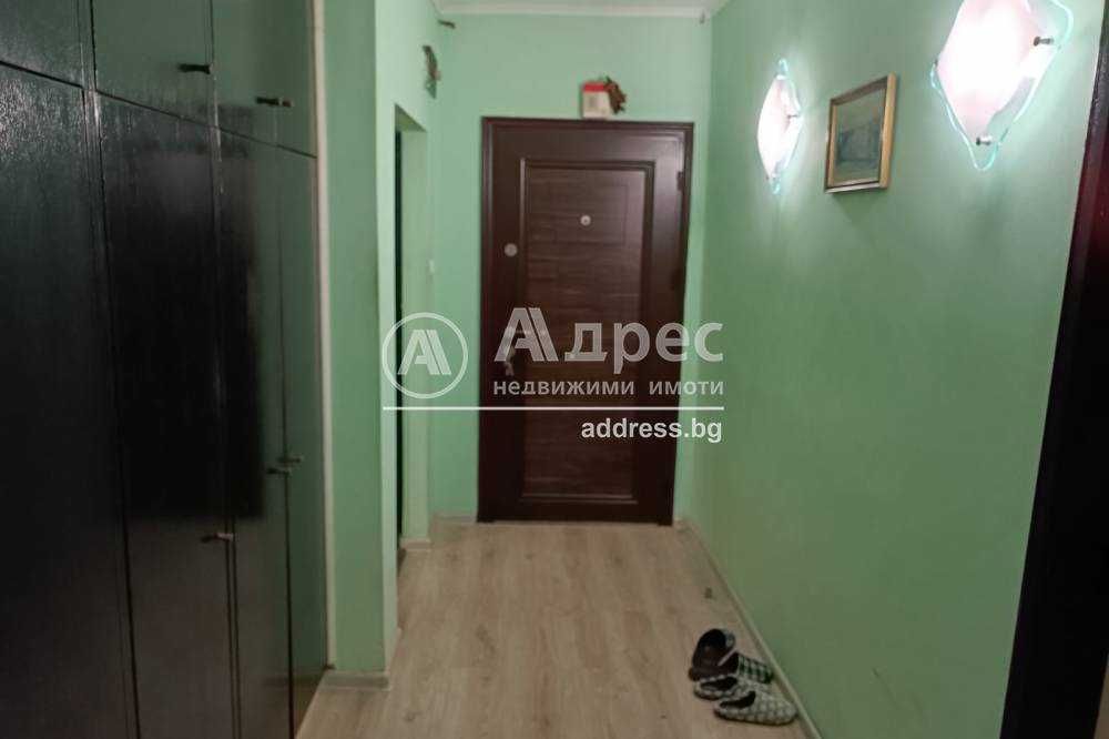 Продава се Тристаен апартамент в Разград, Варош - 98 кв.м за 1302 €/кв.м - Снимка #11