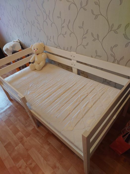 Прода кровать детскую