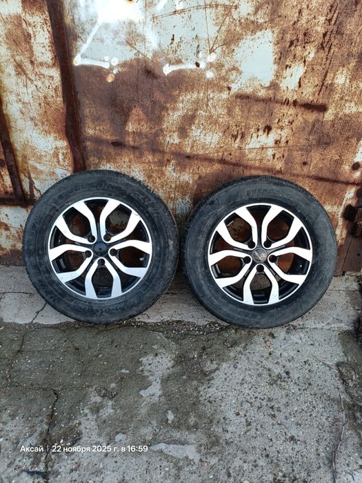 Резина летняя с дисками на 16