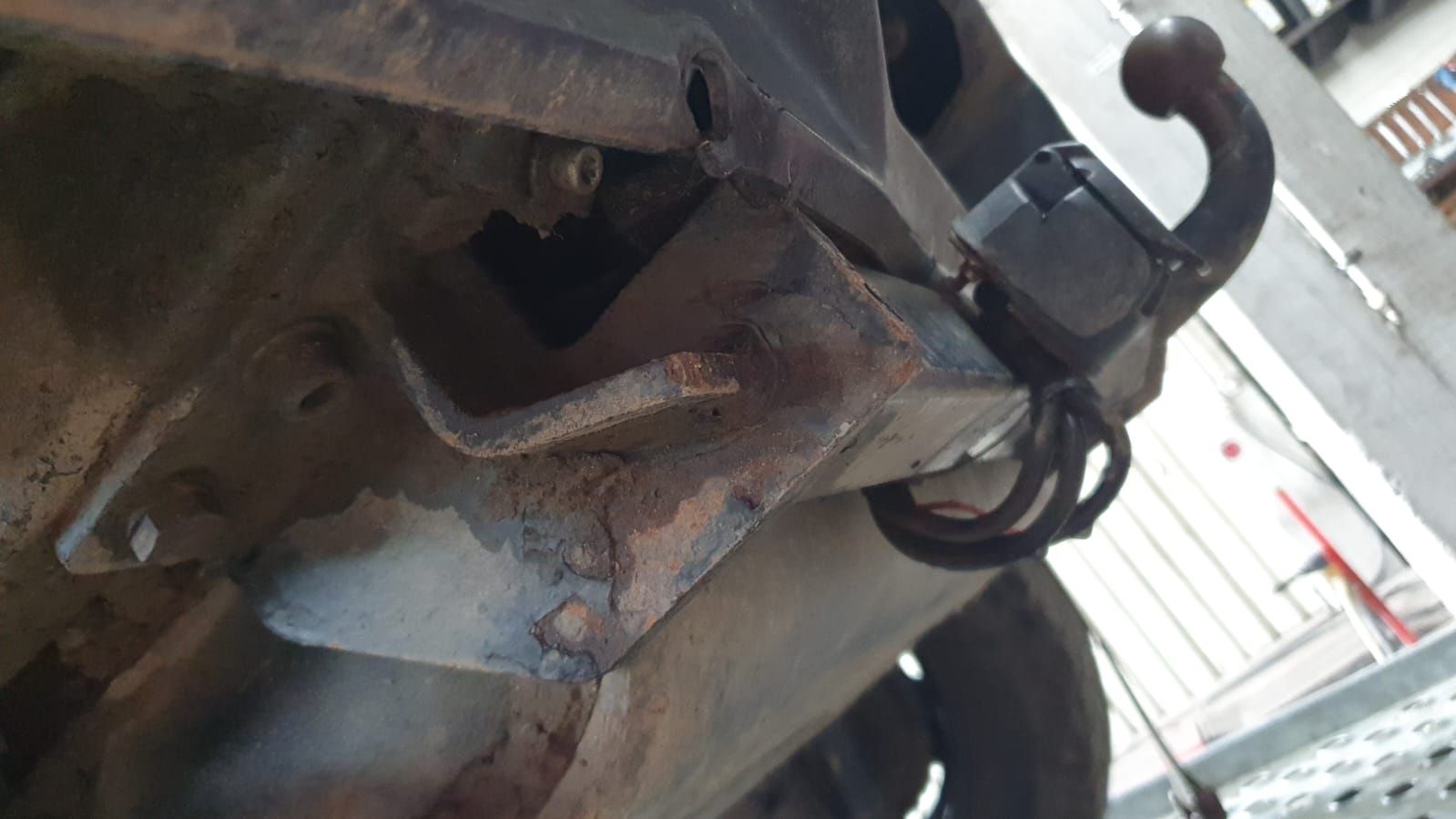 Carlig suzuki vitara scurta 2+1usi cui remorcare original