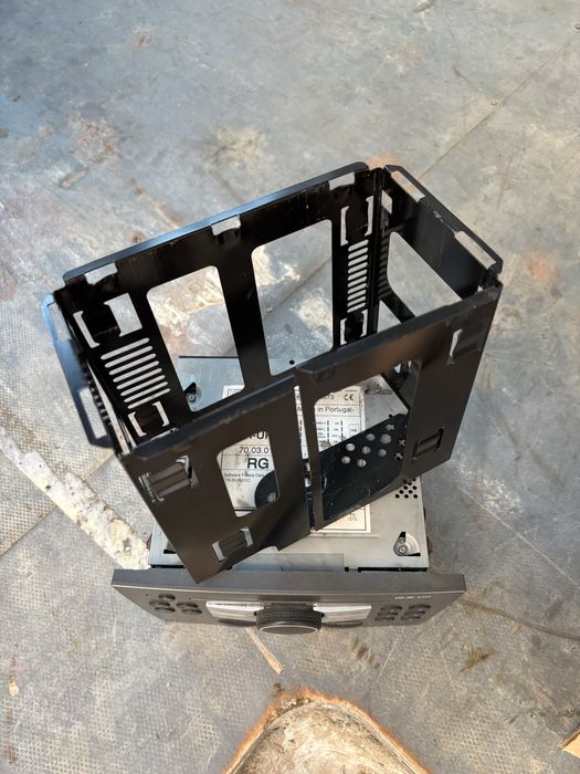 Radio/cd opel vivaro/renault traffic/nissan primaster