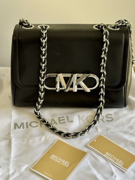 НОВА Чанта за през рано Michael Kors