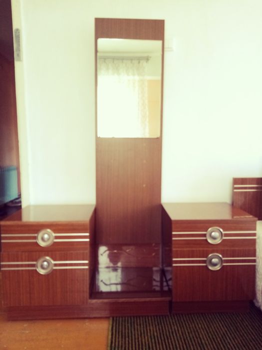 Продам тумбы с зеркалом