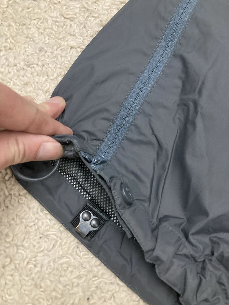 Pantaloni goretex Norrona M suprapantaloni