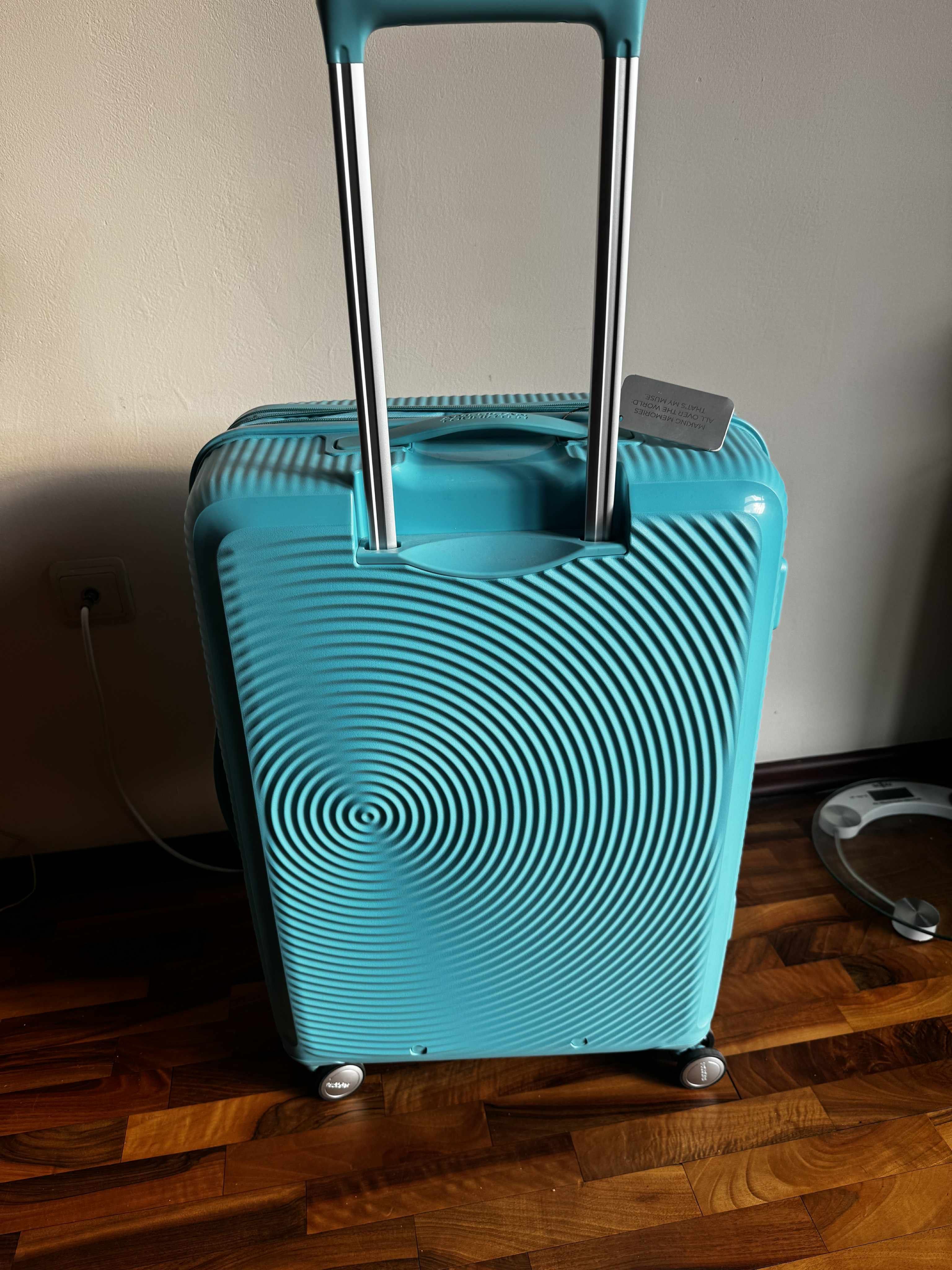 Куфар American Tourister SoundBox 77 cm куфар