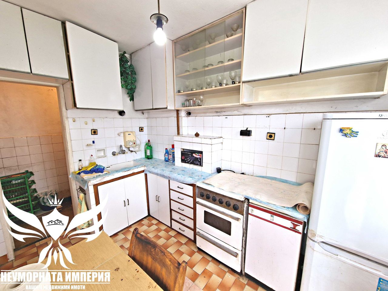 Продава се Тристаен апартамент в Дебелец - 94 кв.м за 1000 €/кв.м - Снимка #12