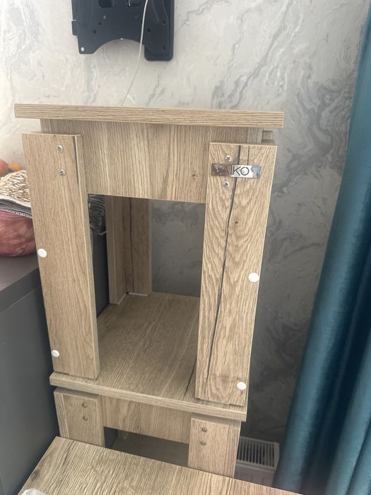 Куханный стол и стулья AIKO в отличном состоянии