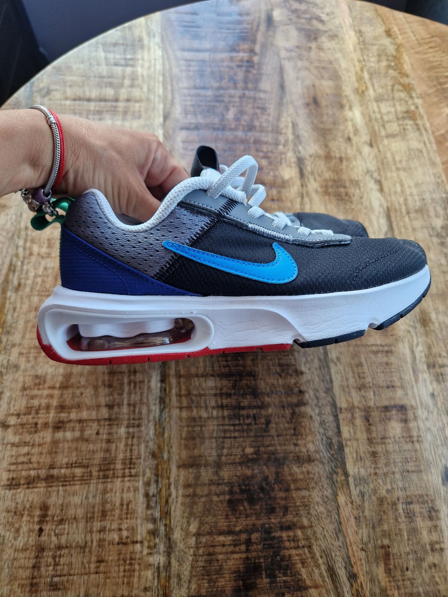 Маратонки Nike 32 номер