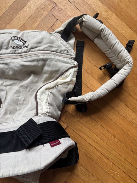 Manduca sistem de purtare