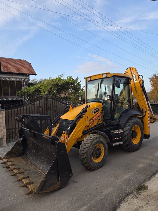 Buldoexcavator Jcb 3cx 2010