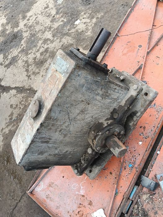 Reductor forță raport 53 la 1/2