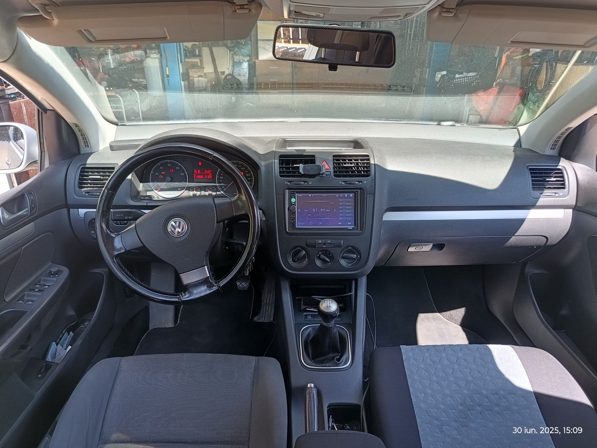 Vw golf 5  1.6  mpi benzina  102 cp + gpl