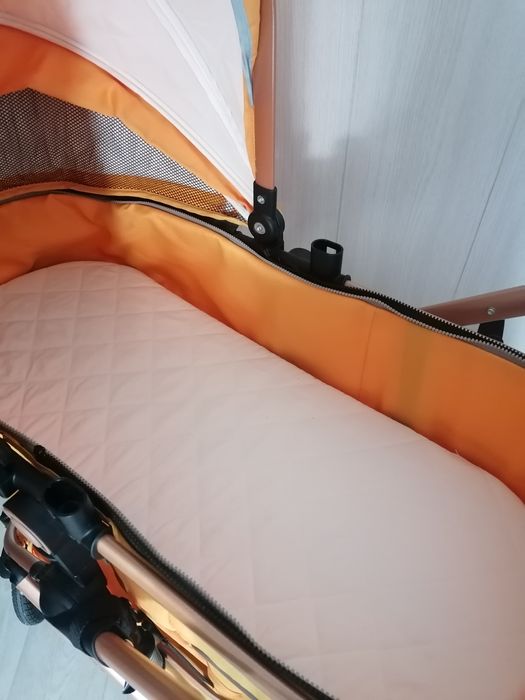 Продаётся коляска в отличном состоянии