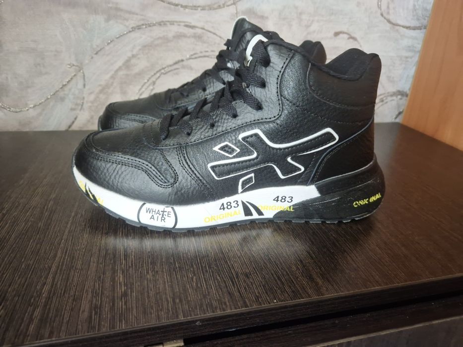 Кроссовки зимние хорошего качества очень модный бренд Premiata.