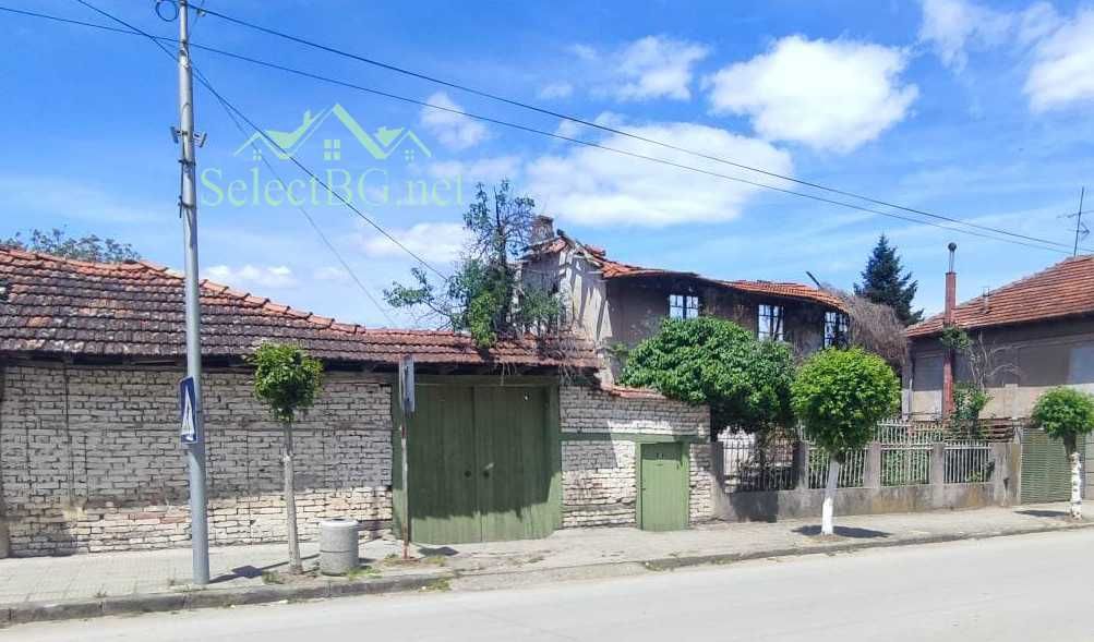 Продава се Къща в Дебелец - 184 кв.м за 240 €/кв.м - Снимка #3