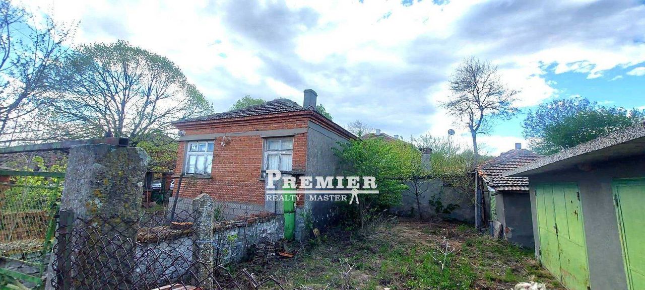 Продава се Къща в с. Подвис, Област Бургас - 75 кв.м за 407 €/кв.м - Снимка #1