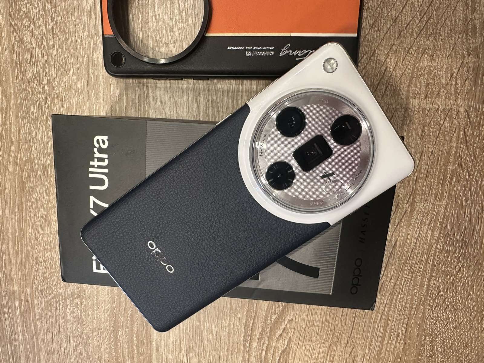 Oppo find x7 ultra 12/256 като нов (БАРТЕР)