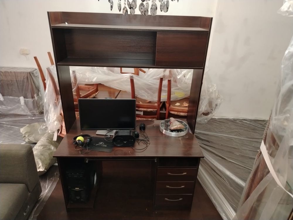 Стол компьютерный
