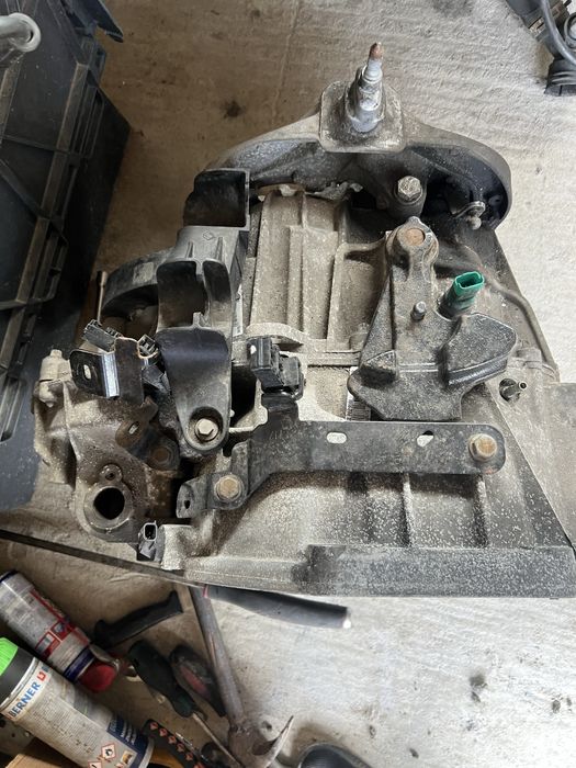 Cutie viteze renault trafic