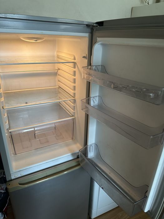 Пералня и хладилник