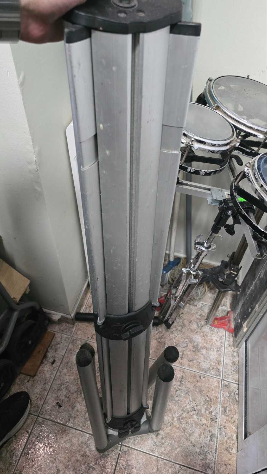 Стойка за клавишни инструмнти Konig and Meyer Spider PRO