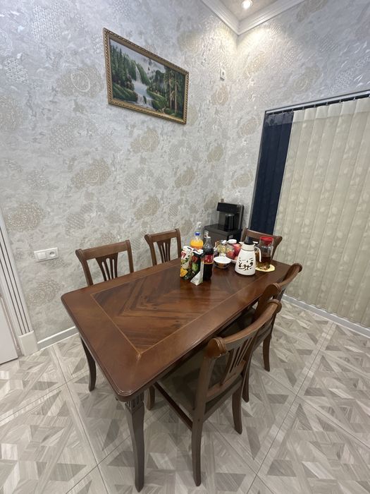 Стол и стулья 6 местный чистый орех