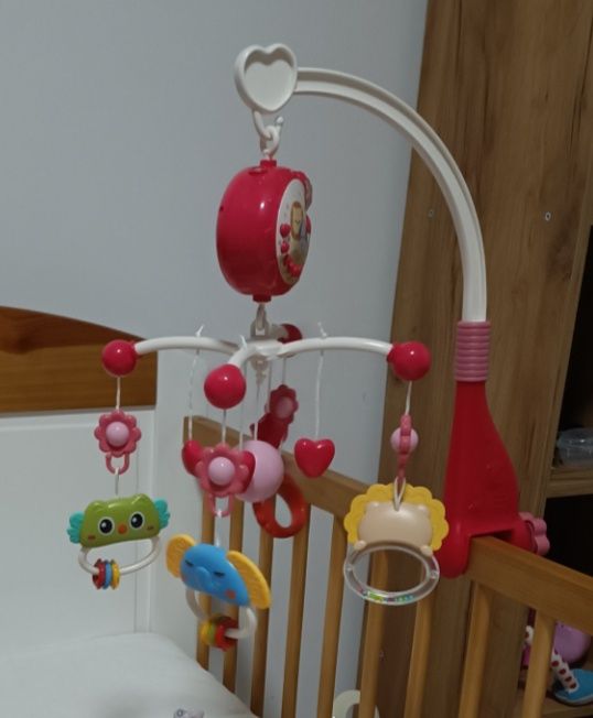 carusel bebeluș brat electric